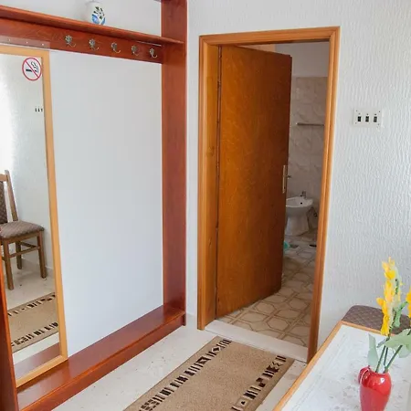 Apartment Slobo Apartment *